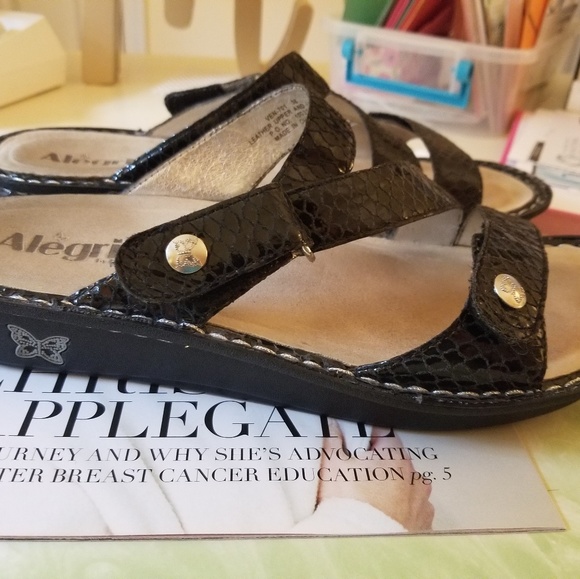 Sold!  Alegria sandal, black leather, size 8 - Picture 2 of 7